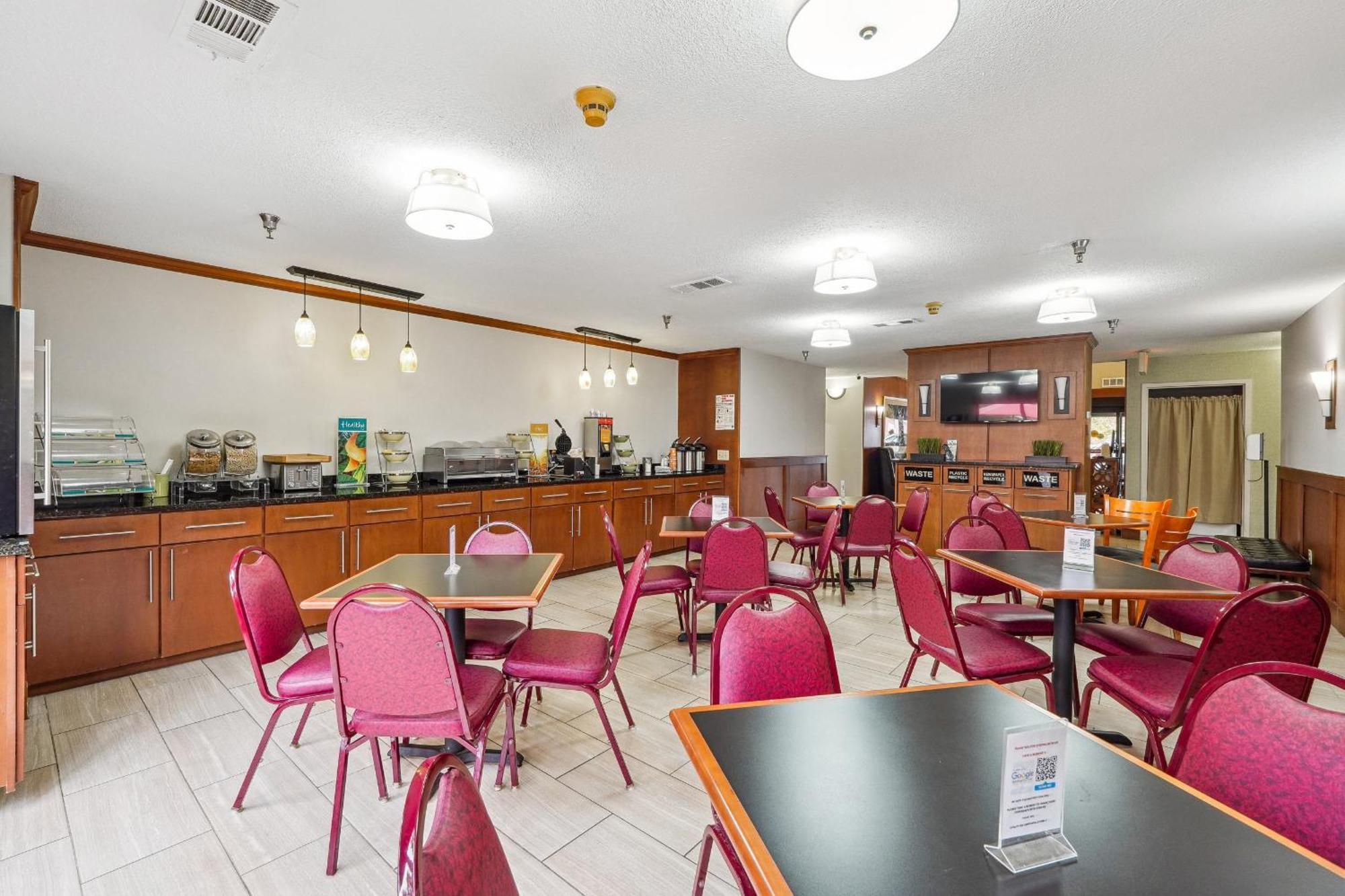 Quality Inn & Suites Dawsonville Zewnętrze zdjęcie