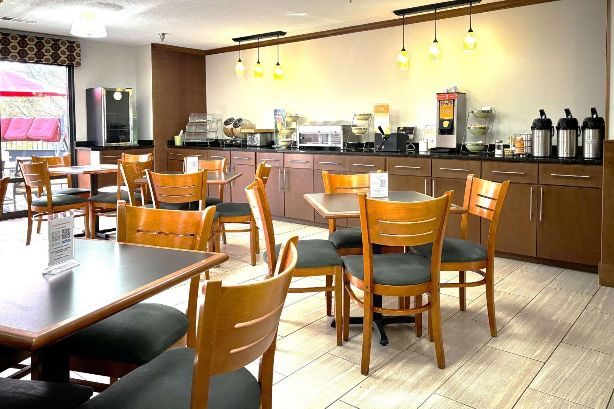 Quality Inn & Suites Dawsonville Zewnętrze zdjęcie